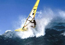 Yelkenciler Trabzon'a geliyor