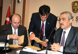 Yeni Encümen seçildi