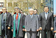 Sivil Anayasa Şart