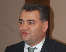 Karanfil'den şeffaf olun çağrısı