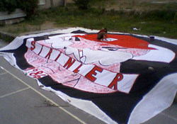 Pankart taraftarın kimliğidir