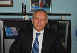 Karşılarında bir tek DSP var