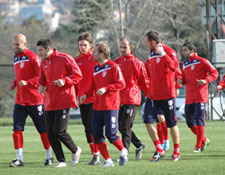 Taktik çalıştılar