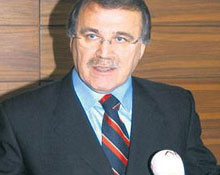 Şahin: Anayasa değişikliğinde aklıselim egemen olmalı