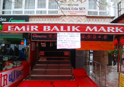 Balıkçıdan düğüne davet