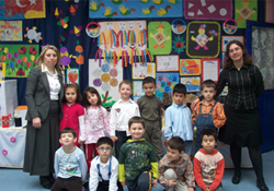 Minik ellerden ebru rüzgârı