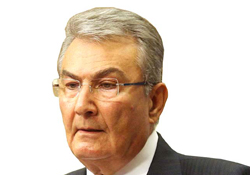 Baykal: AKP kendi anayasasını yapıyor