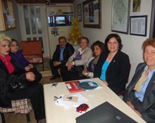 DSP'lilerden kadın muhtara ziyaret