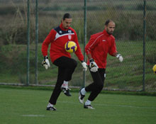 Ayrılmayı düşünmüyorum