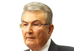 Baykal'dan Erdoğan'a bedelli askerlik suçlaması