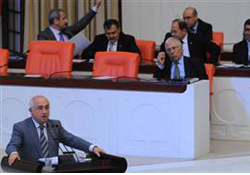 Erdoğan hakkındaki gensoru reddedildi