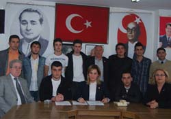 DP'de gençlik hareketi