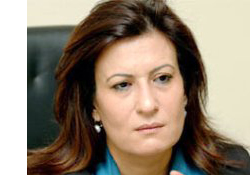 Şimdi de badmintoncuların peşinde