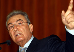 İktidarda Anayasa mahkemesi korkusu hakim