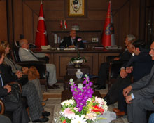 Muhtarlardan Müdür'e ziyaret