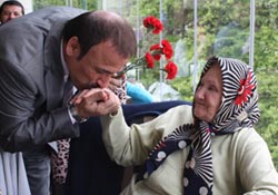 Canik'te 'Anneler Günü' çoşkusu