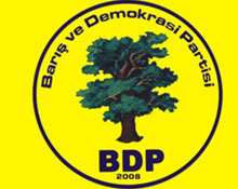 BDP'li vekillerin yolunu jandarma kesti