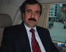 Şahin'e 'cahil' dedi !