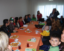 Köy köy geziyorlar