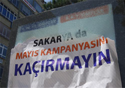 Kendini bilmezlerin yaptığına bak  !