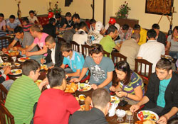 Demirtaş'tan misafirperverlik örneği