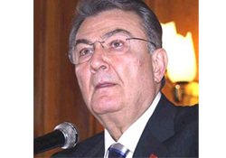 Vekiller Baykal'ı sildi