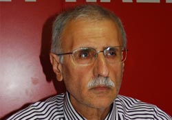 CHP'de meraklı bekleyiş