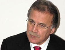 Şahin: Mecliste hitap ederken sayın deriz