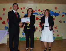 Müdür ve öğretmenlere başarı ödülü