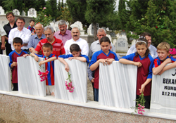 MURAT KIZILKAYA DUALARLA ANILDI