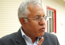 İmzayı mecliste atıyor