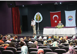 CKM'de,  Dini Hayat konferansı