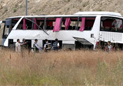 Halkalı'da asker taşıyan araca bombalı saldırı