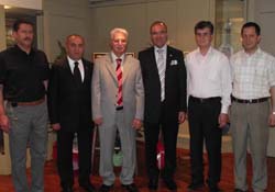 Kızılaydan Apaydına kutlama ziyareti