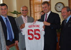 Hani destek verecekti