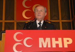 Bahçeli'den Öcalan'ı asma desteği