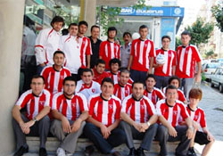 TARAFTARTAN BURUK KUTLAMA