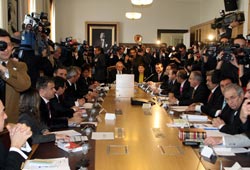 "Namus" tartışmalı toplantı