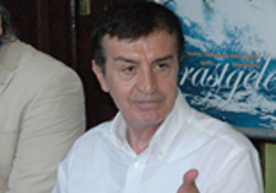 Pamukoğlu'ndan Trabzon'da salvo