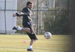 Oynarsam yine atarım