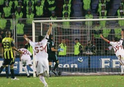 Galatasaray:1 - Fenerbahçe:0 (Maç sonucu)...