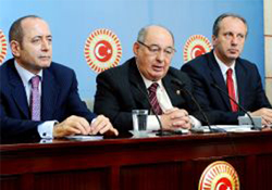 CHP tatil istemiyor