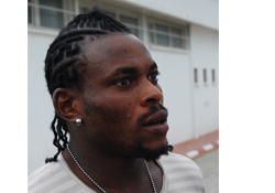 Agbetu imzaya geliyor