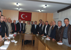 DP'de başkanlık çekişmesi