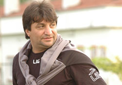 Yurt dışından oyuncu bakacak