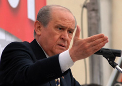 Bahçeliden AKPye destek