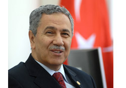 Yazışmaları eleştirdi