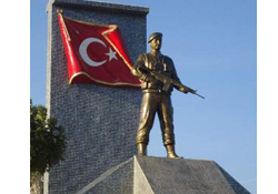 7 şehidin anısına 2 anıt