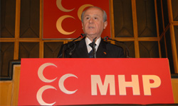 AK Parti'nin bileğini bükmek istiyor!