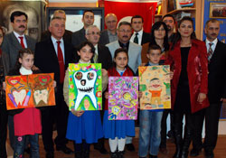 'Gülen Dişler' resim yarışması